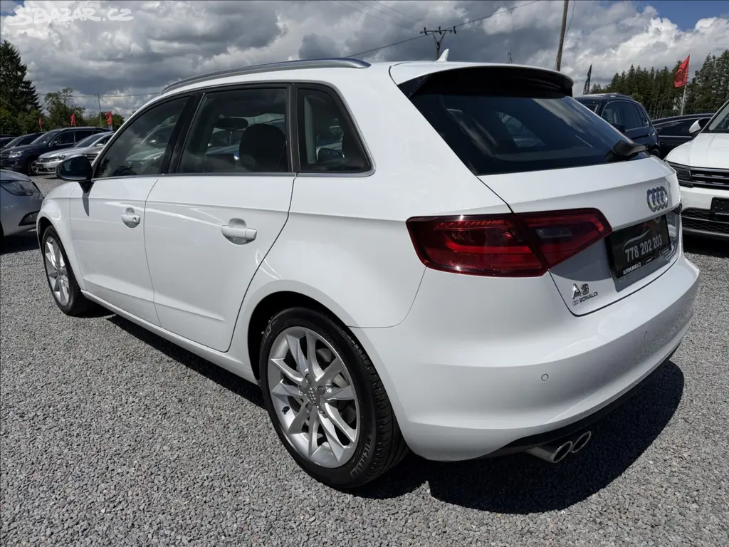 Audi A3, 2,0 Tdi 110 kw Sportback - fotka 5