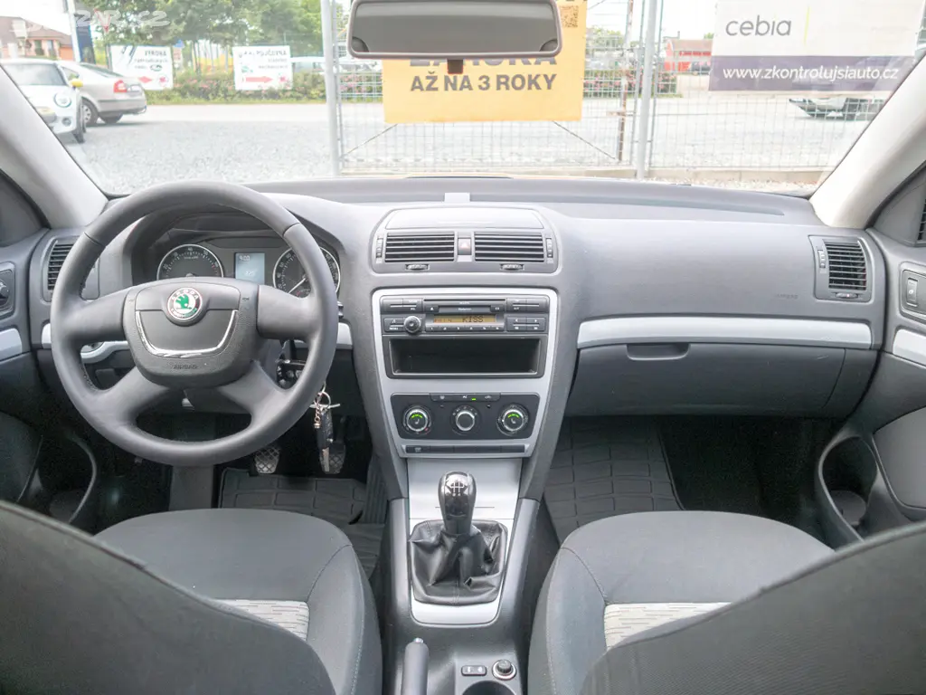 Škoda Octavia 1.6MPI 75KW 2x KOLA - fotka 5