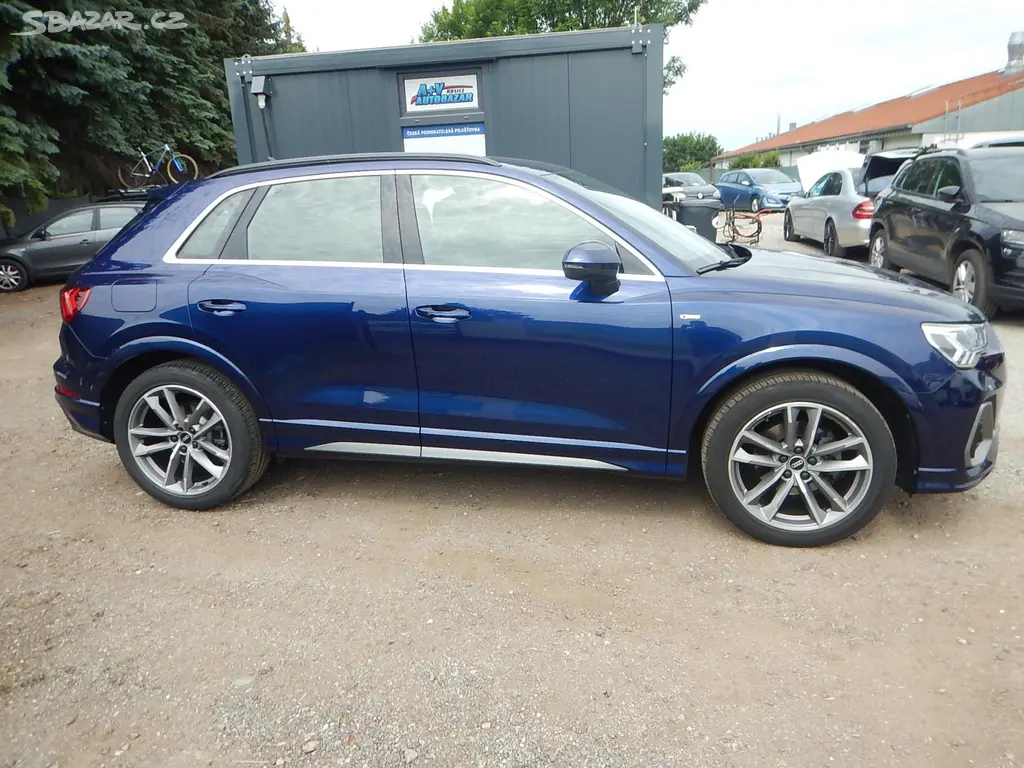 Audi Q3, S-LINE 1.5 TFSI, ČR, DSG - fotka 5