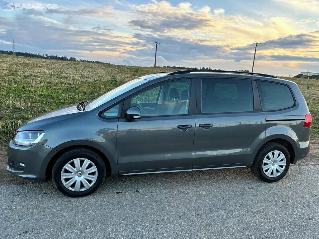 Volkswagen Sharan 2.0 TDI-prostorný vůz bez koroze - fotka 2