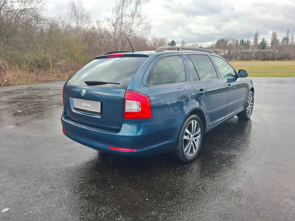 Škoda Octavia II kombi 1.2TSi 77kW,xenony,rozvody - fotka 4