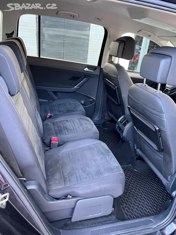 Volkswagen Touran 2.0 TDi - fotka 6