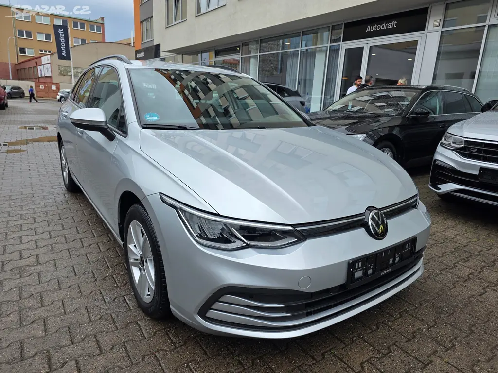 VW Golf 8 2.0 TDI 85kW Man. - 2 roky záruka zdarma
