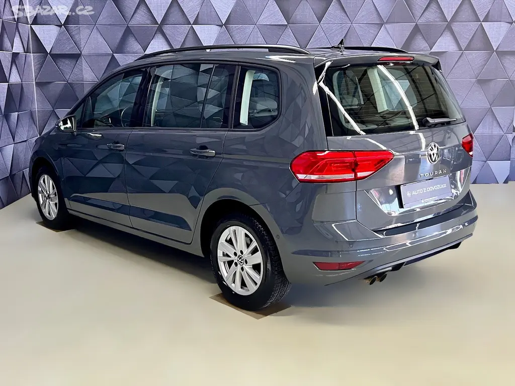 Volkswagen Touran, 2.0 TDI DSG CML,7MÍST, WEBASTO - fotka 5