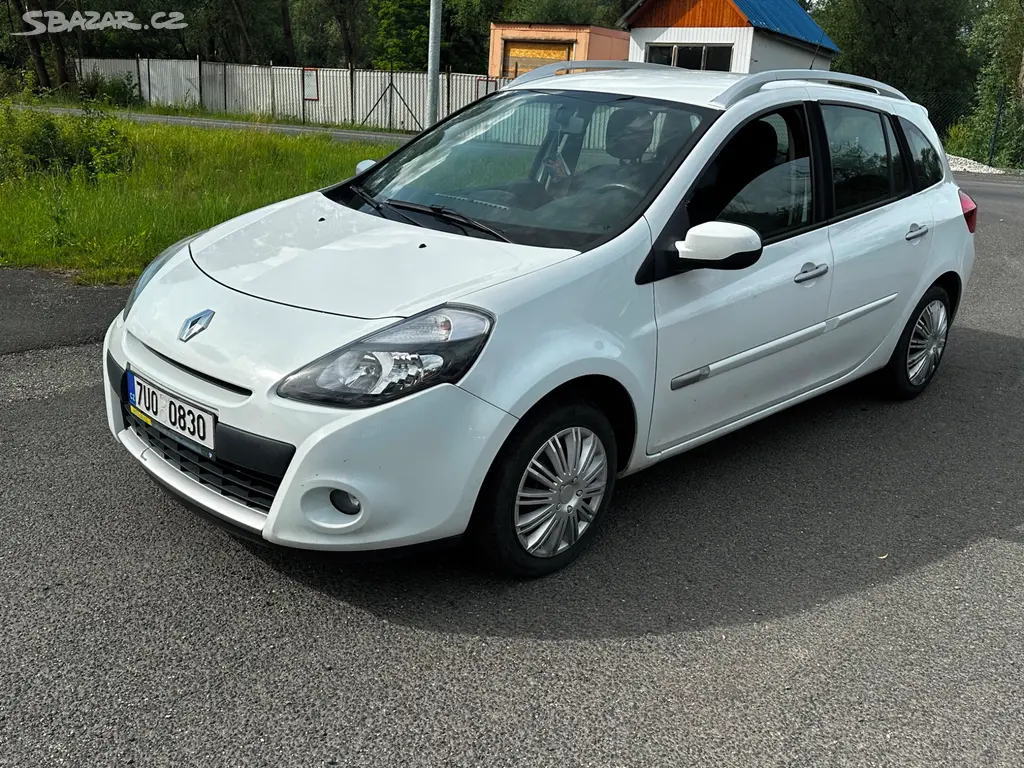 Renault Clio kombi 1.2i, r.2011, 98 800km,ČR - fotka 2