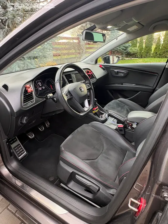 Seat Leon FR combi 2.0TDi 110 kw ČR - fotka 6