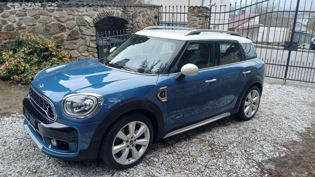 MINI COUNTRYMAN 2.0D 4x4 EDICE SPORT 92 000 km