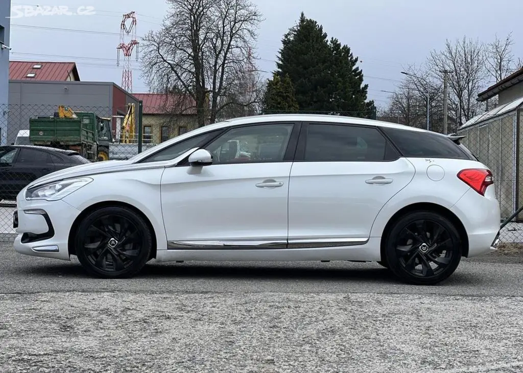 Citroën DS5 2.0HDi AUTOMAT NAVI KAMERA automatická - fotka 4