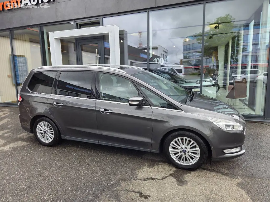 Ford Galaxy, 2.0 TDCI Automat Titanium+ - fotka 4