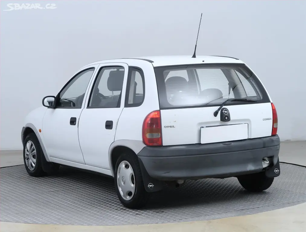 Opel Corsa, 1.2, zamluveno - fotka 4