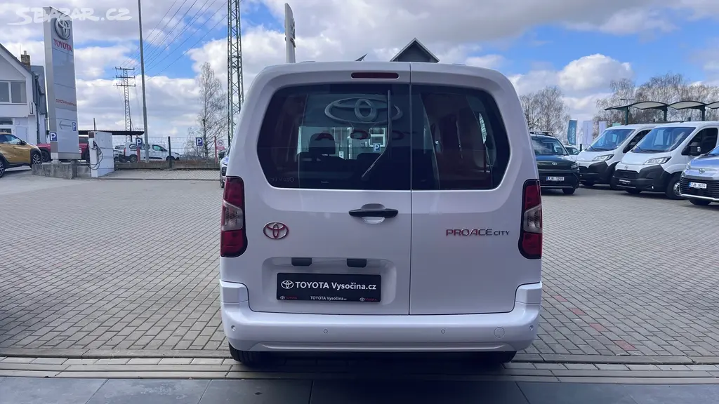 Toyota Proace City Verso, L2 1,5 100PS Business 5 míst - fotka 6
