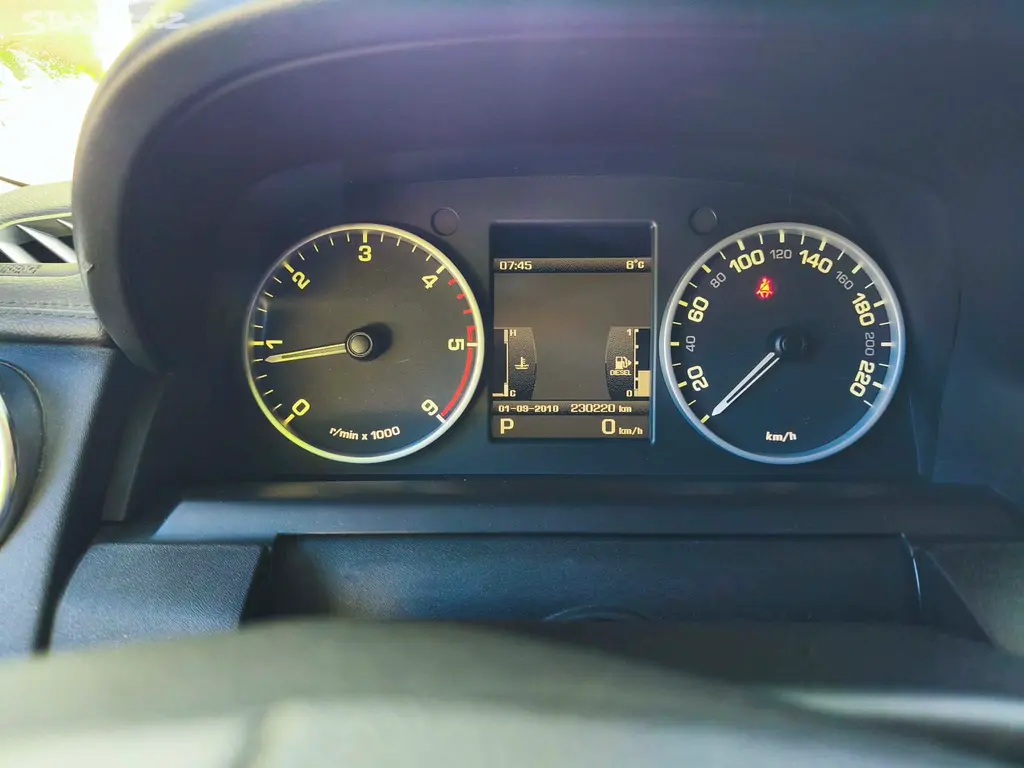 Land Rover Discovery 4 HSE - fotka 5