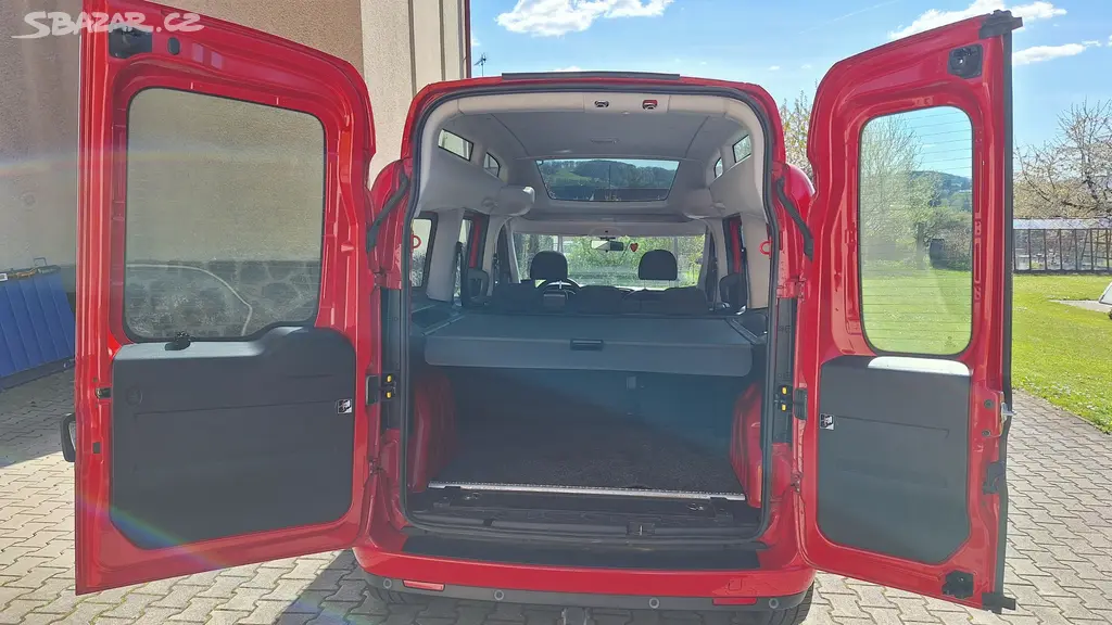 Fiat Dobló, 9/2016, po 1. majiteli, garážované - fotka 6