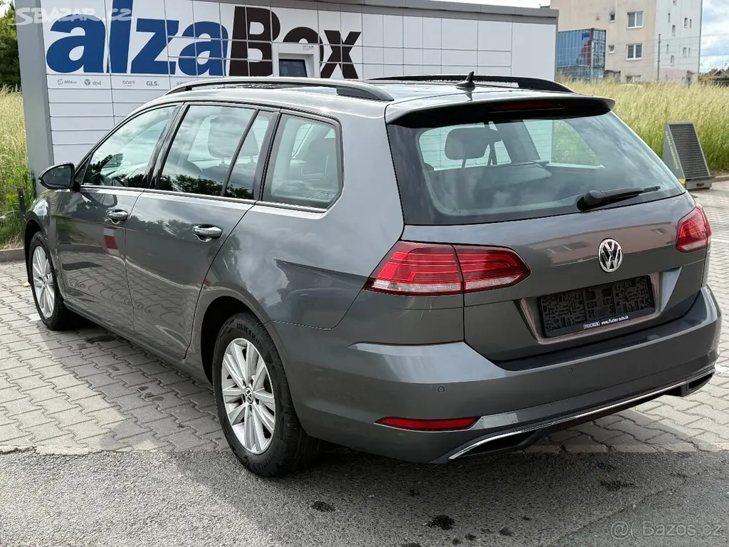 Vw Golf VII 1.6 TDI 85kw DSG Webasto xenony navi - fotka 6