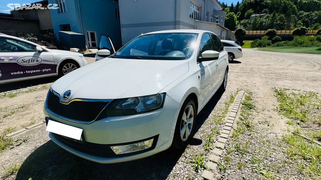 Škoda Rapid Hatchback, 1.2 TSi, 63kW, 2015, ČR - fotka 5