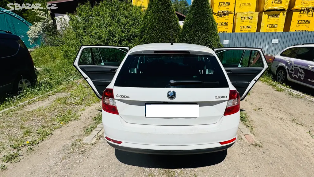 Škoda Rapid Hatchback, 1.2 TSi, 63kW, 2015, ČR - fotka 4