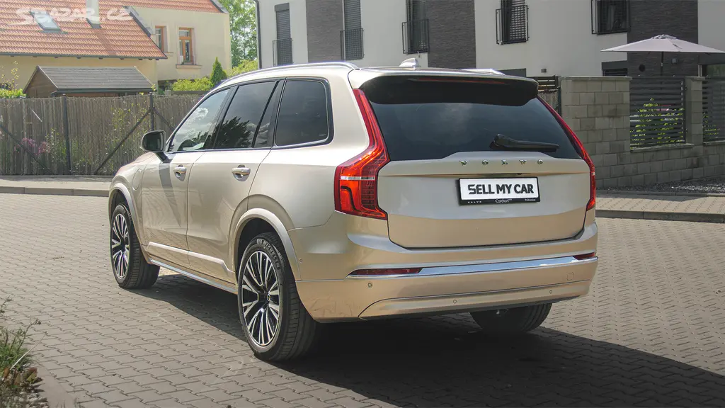 Volvo XC90, Plug-in AWD 228kW 1Maj 7míst Tažné DPH - fotka 6