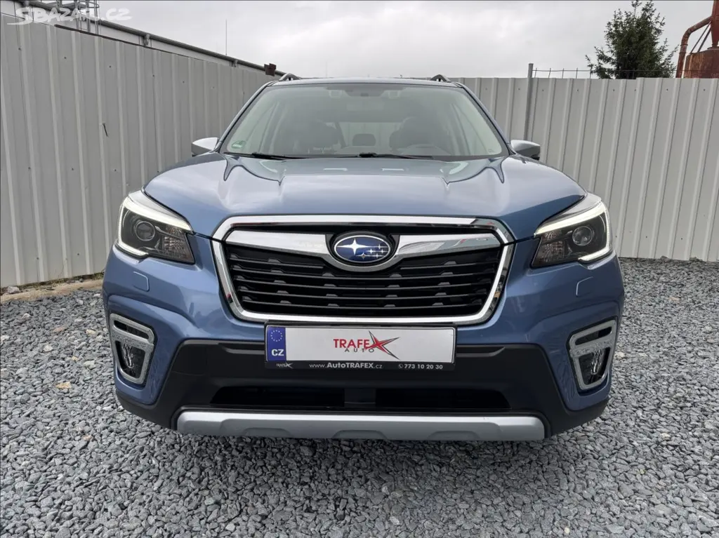Subaru Forester, 2,0 e-Boxer EXECUTIVE DPH ČR - fotka 2