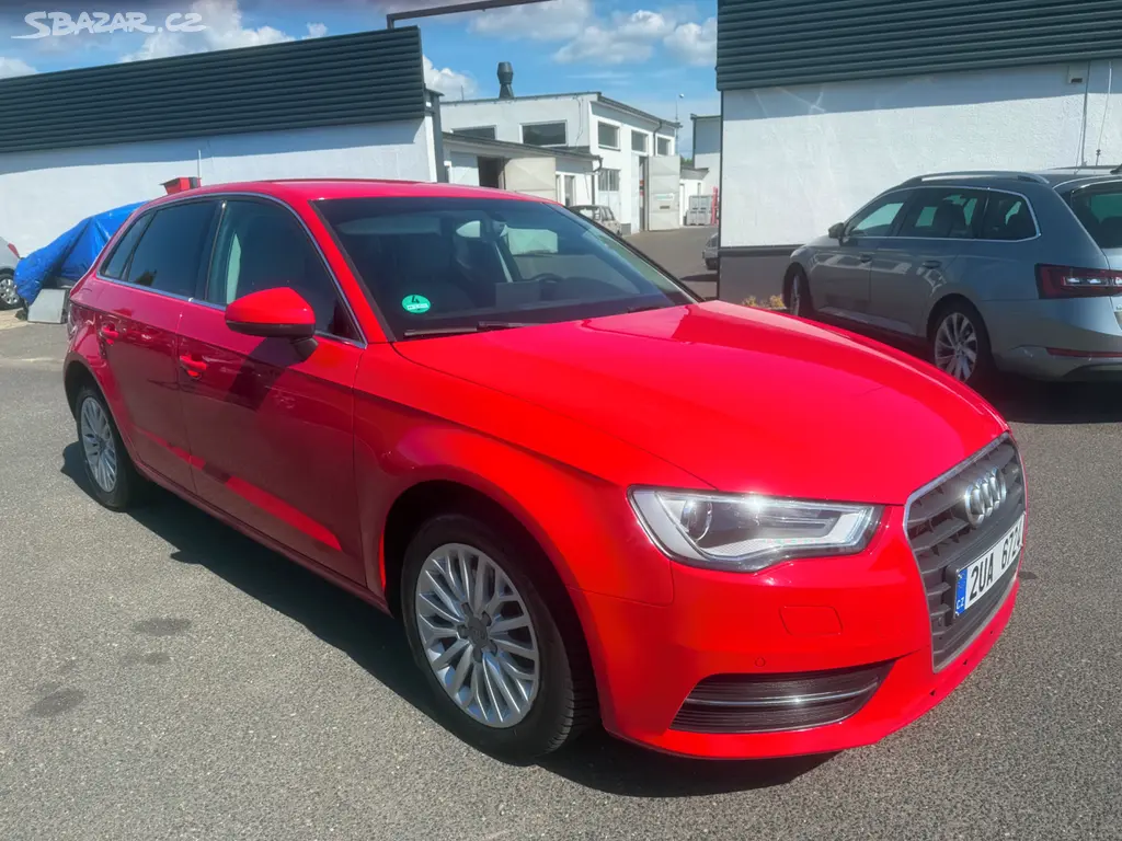 Audi A3 Sportback 1.4 TSI 90 KW DSG, 110 000 km - fotka 4