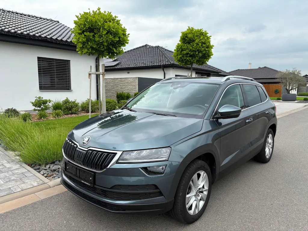 Škoda Karoq 1.5 TSI, virtual, vyhřívané sed+volant
