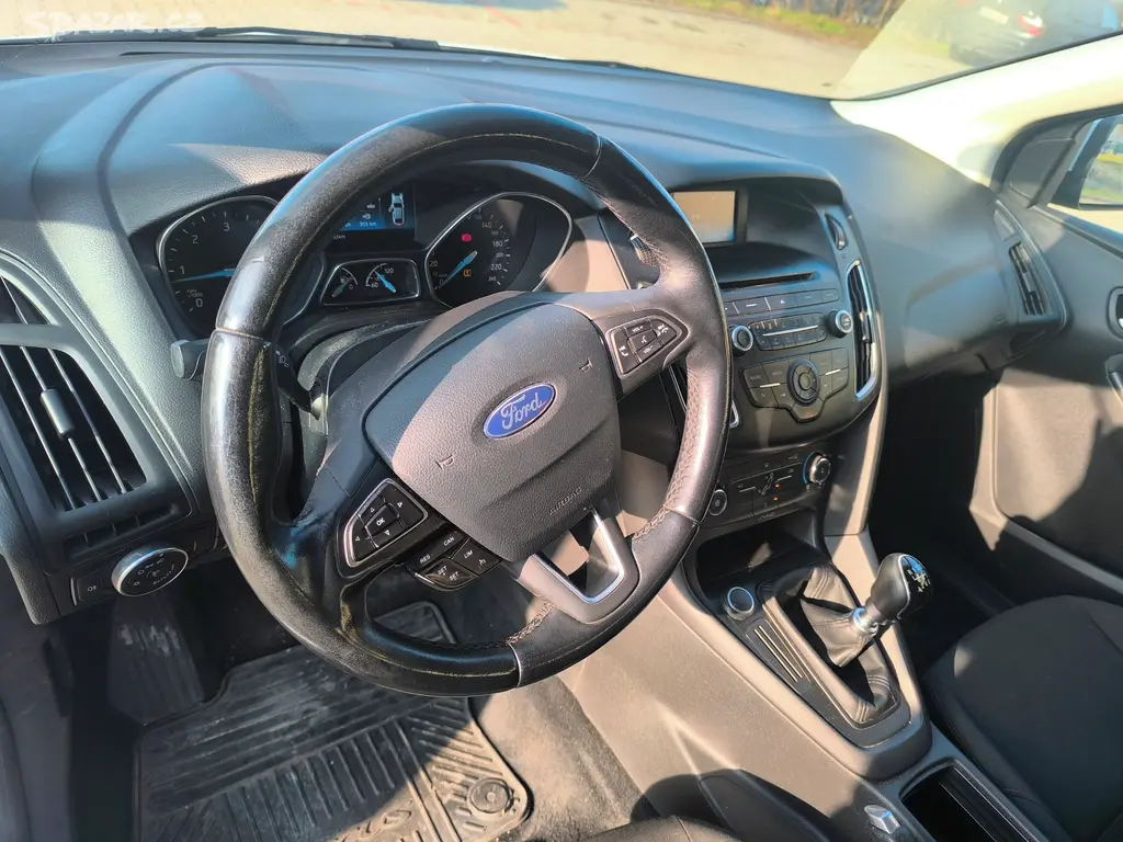 Ford Focus Turnier 1.5 TDCi Trend Plus - fotka 5