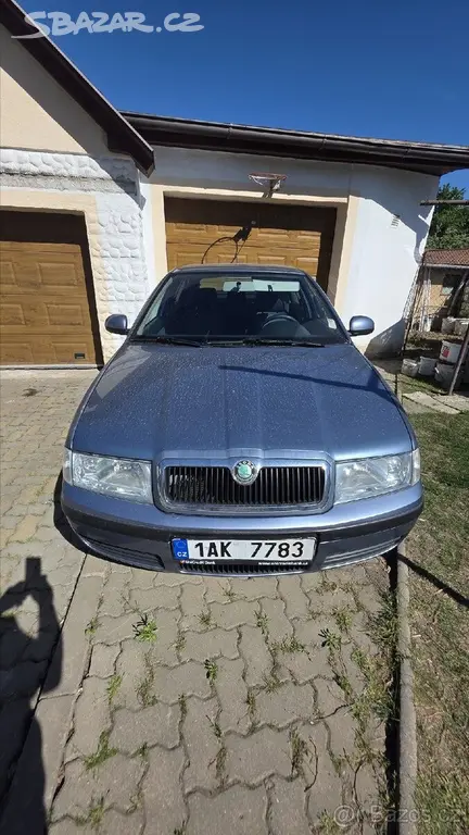 Škoda Octavia 1,6 1 - fotka 4