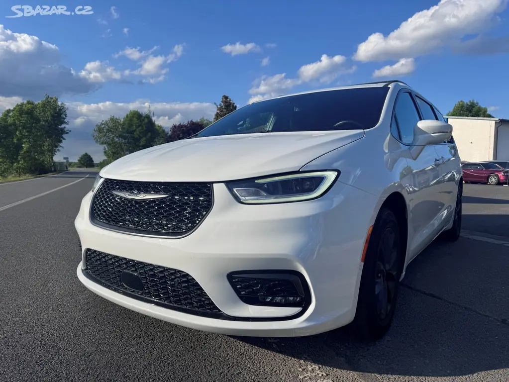 Chrysler Pacifica 3,6 RU Limited DVD Čočka 2021 - fotka 5