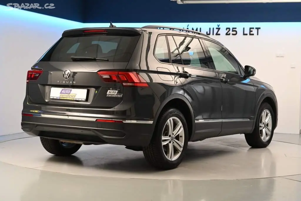 Volkswagen Tiguan, 2.0 4Motion Matrix LED DSG ACC - fotka 5