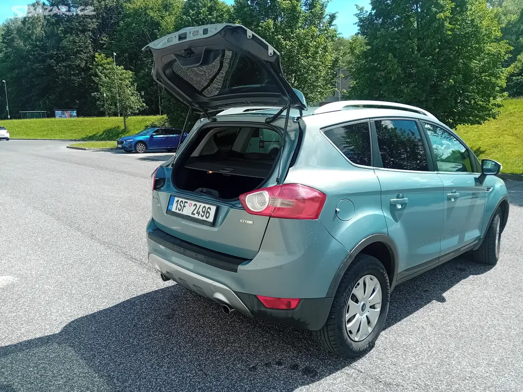 Ford Kuga 2,0TDCI 100KW 4x4 TREND - fotka 5