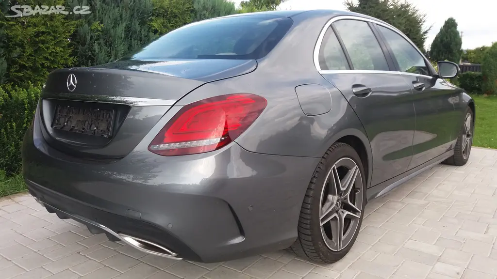 Mercedes-Benz C 300 najeto 47 tis. km TOP STAV!!!! - fotka 4