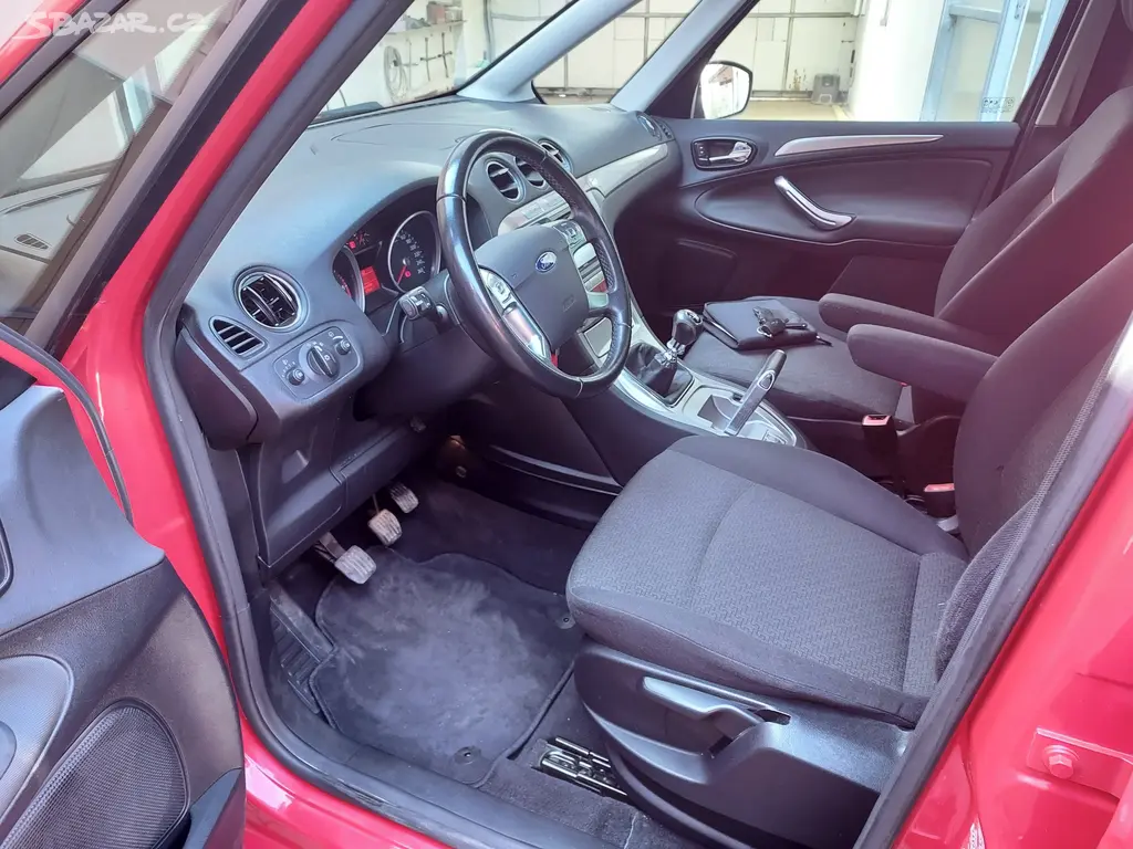 Ford Galaxy 2.0 TDCI 7 míst - fotka 5