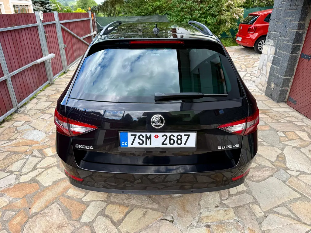 Škoda Superb, 1.5TSI DSG 110KW AMBITION PLUS - fotka 5