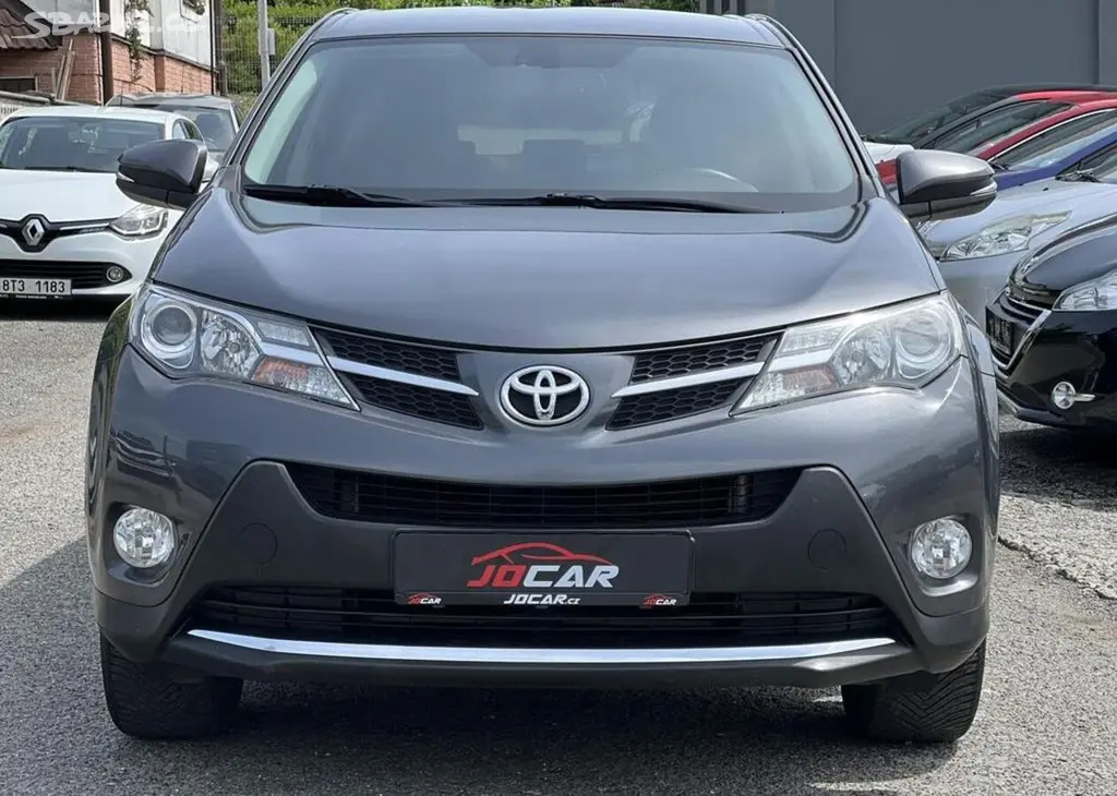 Toyota Rav4 2.0D D4D 4x4 KAMERA TEMPOMAT manuální - fotka 2