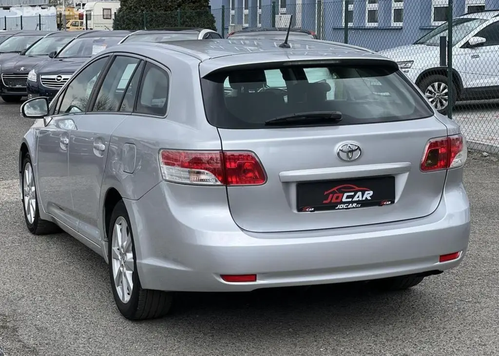 Toyota Avensis SOL 1.8 VVT-i NAVI KLIMA ALU - fotka 5