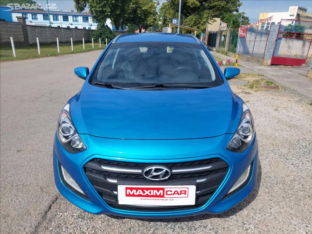 Hyundai i30, 1,6 GDi TOP STAV bez investic - fotka 2