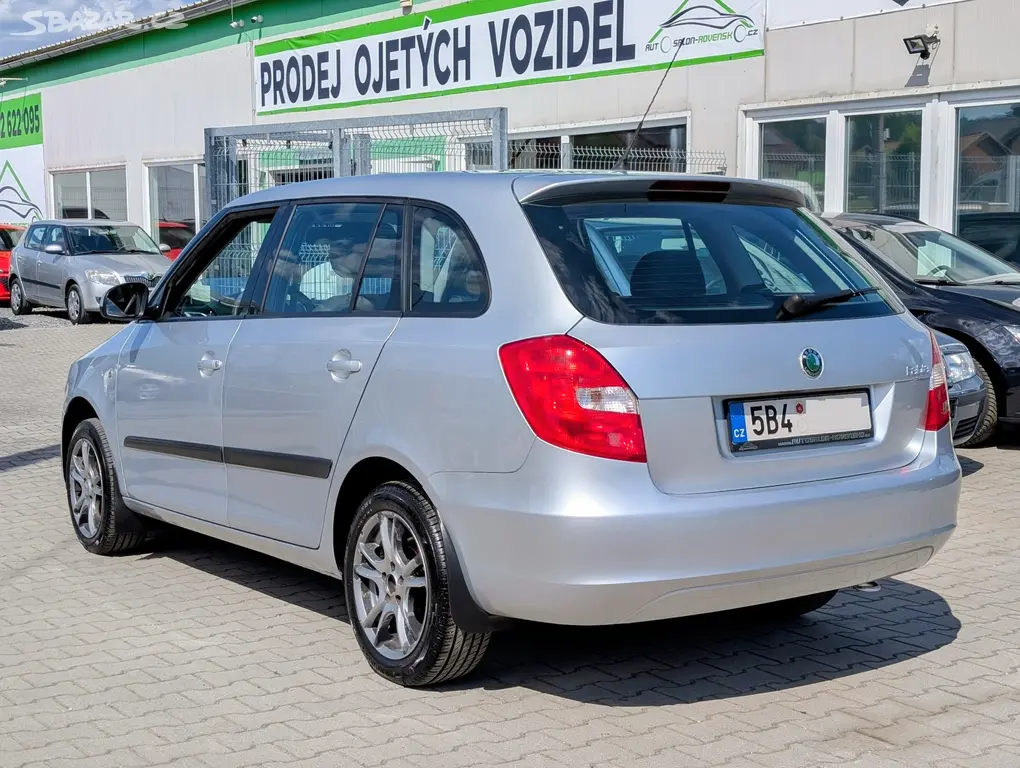 ŠKODA FABIA II COMBI 1.4 16V 63kW - fotka 3