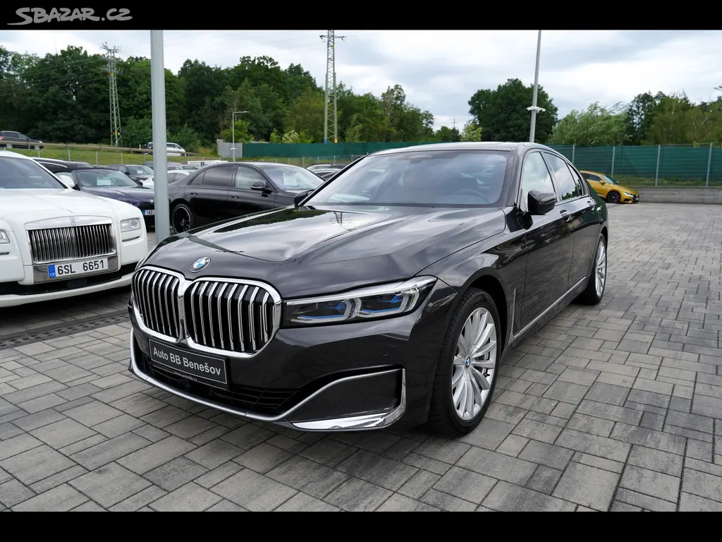 BMW Řada 7, 730d xDrive/9AT/Lasery - fotka 2