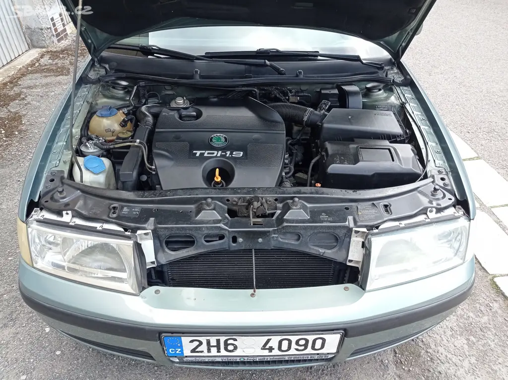 Škoda Octavia 1,9 TDI 66 KW - fotka 6
