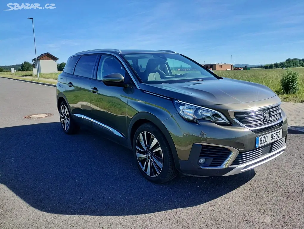 Peugeot 5008 1.2 Allure+NOVÉ ROZVODY+TAŽNÉ - fotka 4