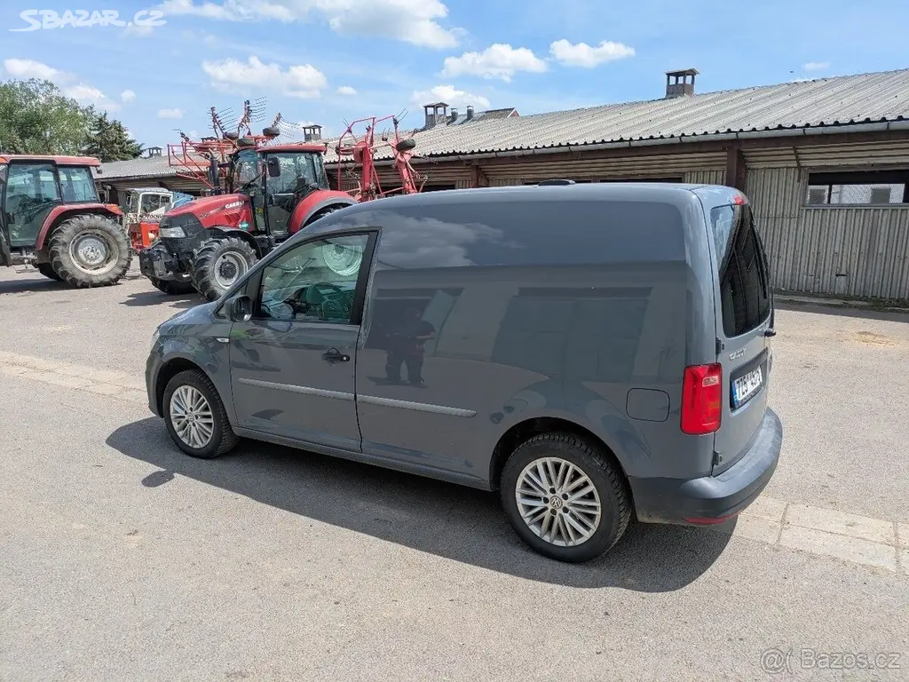Volkswagen Caddy 2,0 - fotka 4