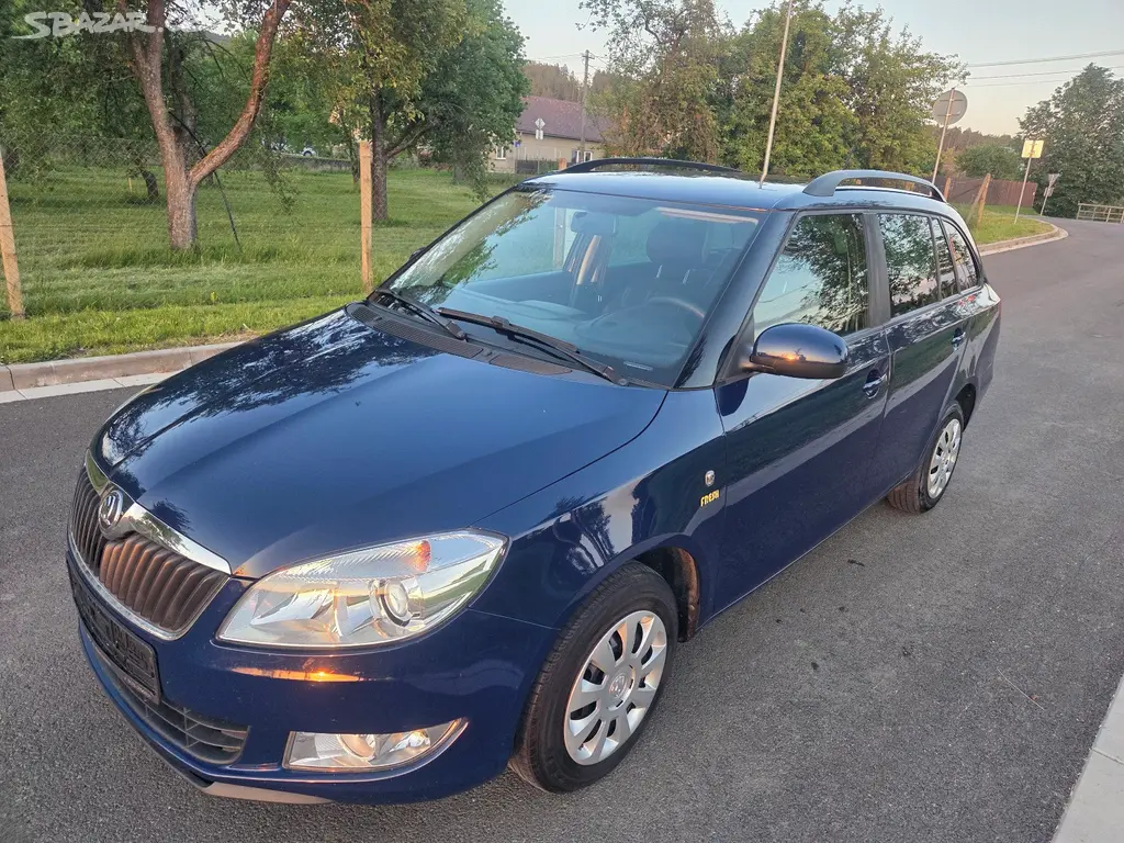 Škoda Fabia II 1.4 16V FRESH 92tkm 2013 - fotka 4