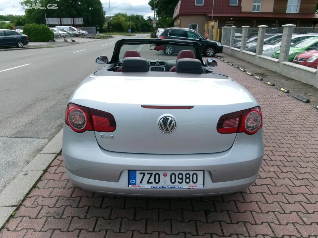 Volkswagen Eos, 2,0TDI 8V CABRIO - fotka 6