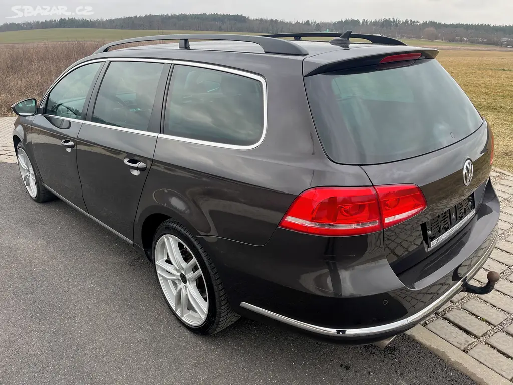 Volkswagen Passat B7 2.0 TDI Combi DSG tažné - fotka 6