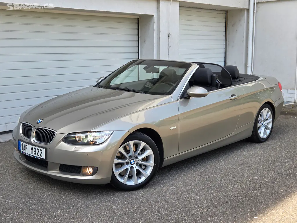 BMW Řada 3, 330i 200Kw Aut Kabrio 60t.km - fotka 2