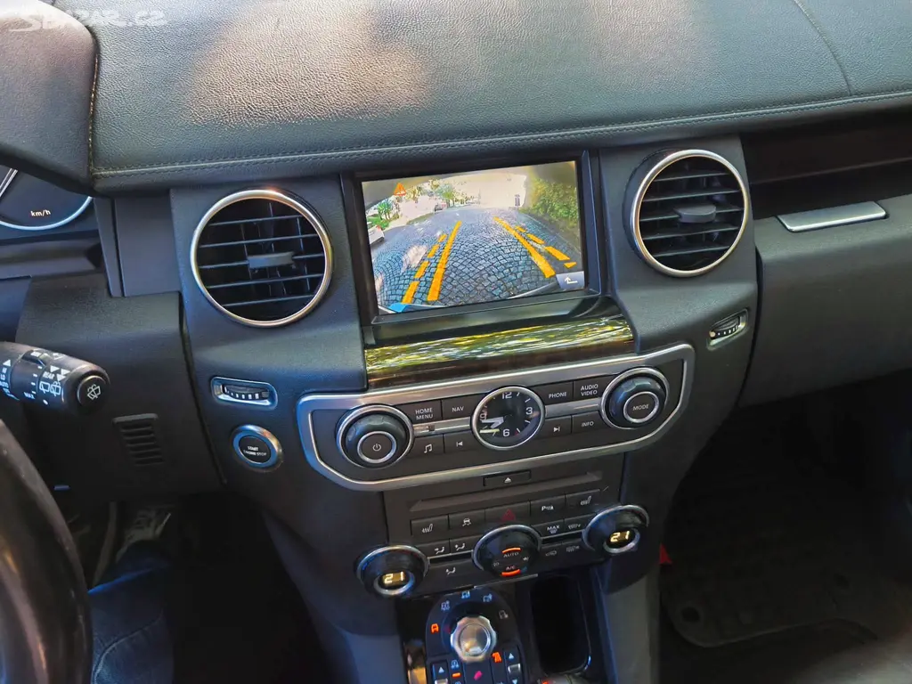Land Rover Discovery 4 HSE - fotka 6