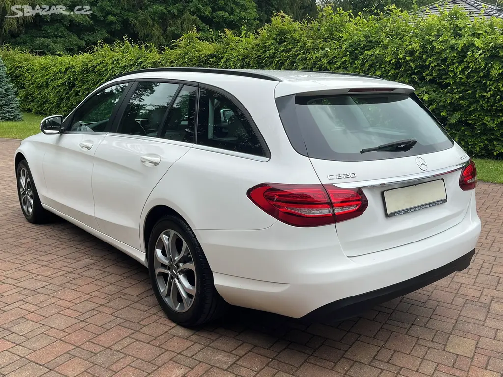 Mercedes-Benz C 220 d 125kW LED Tempomat Manuál - fotka 5