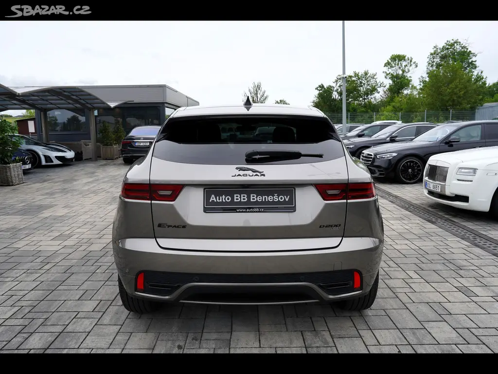 Jaguar E-Pace, D200 4WD R-Dynamic/Aut/LED/fac - fotka 5