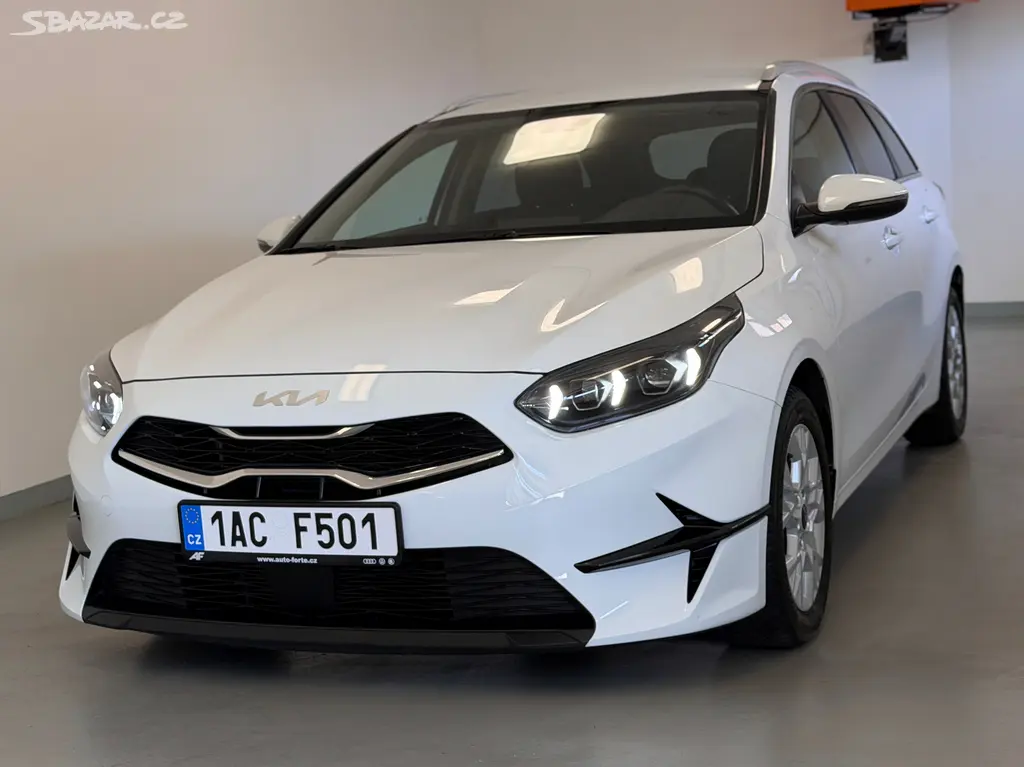 Kia Cee´d, SW 1,5,T-GDi 118kW TOP AT - fotka 2
