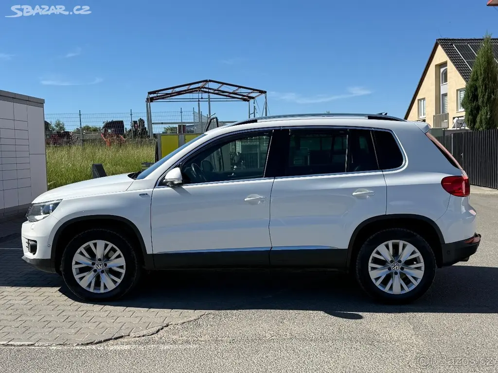 Vw Tiguan 2.0 benzin 4x4 132kw DSG automat 2013 - fotka 4