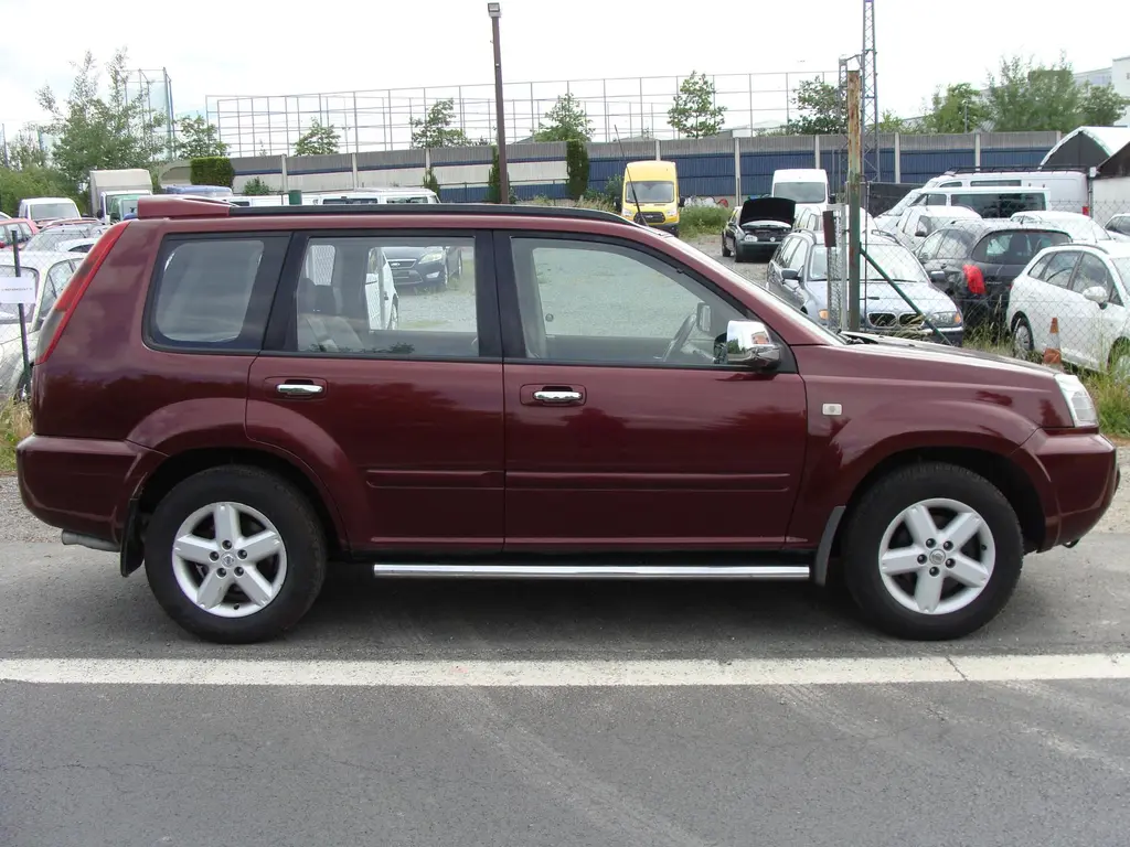 Nissan X-Trail, 2.2 DCi, 100 kW, klimatizace - fotka 6